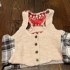 Free People L vest but fits all sizes Patcheork look button front Love 💕 plaid